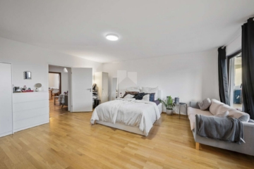 Hübsche 3-Zi-Wohnung mit zwei Loggien in München-Neuhausen!, 80634 München, Dachgeschosswohnung